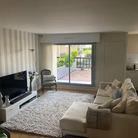 Double Terrasse 80m2 * קאבורג